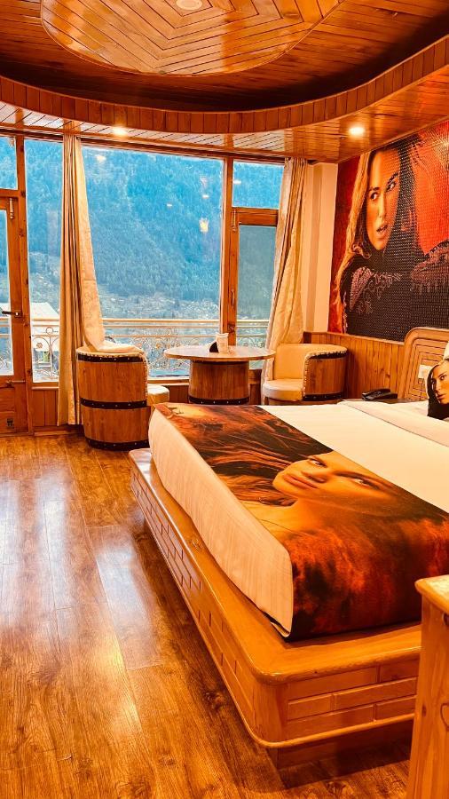Smuggler Resort By West Western Near To Mall Road & Hadimba Temple # Swimming Pool#Free Pick From Volvo Bus Stand Manāli Dış mekan fotoğraf